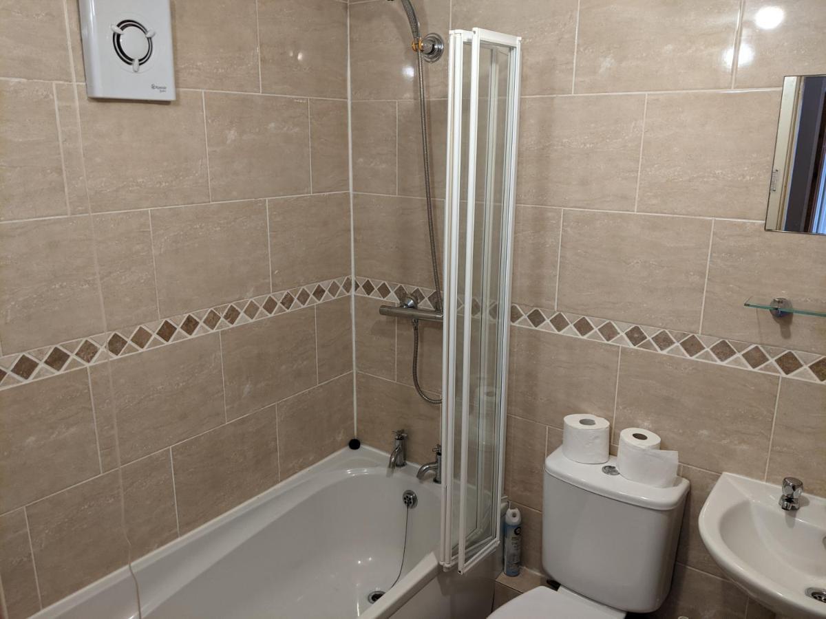 Endeavour Sleeps 6 Whitby