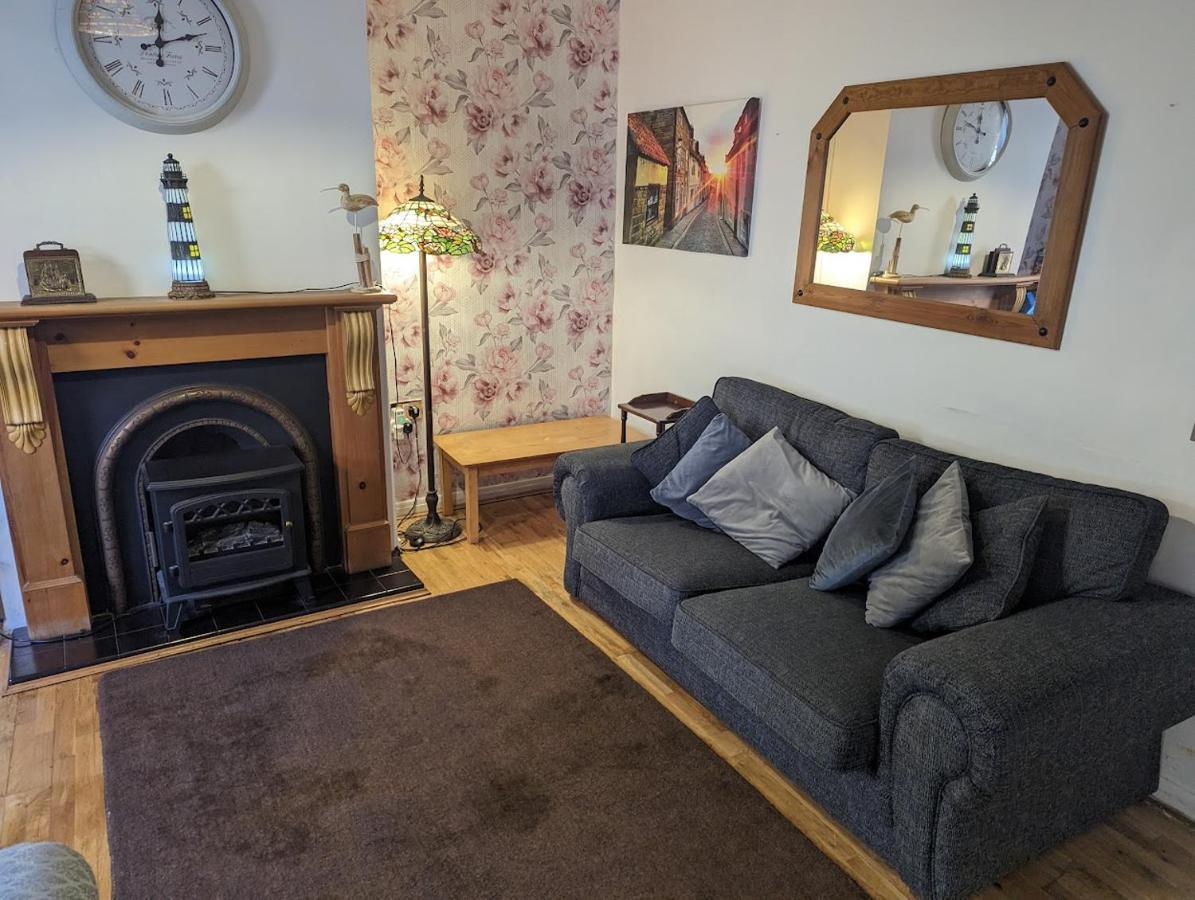 Holiday home Endeavour Sleeps 6 *