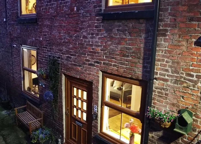 Endeavour Cottage Whitby Sleeps 6