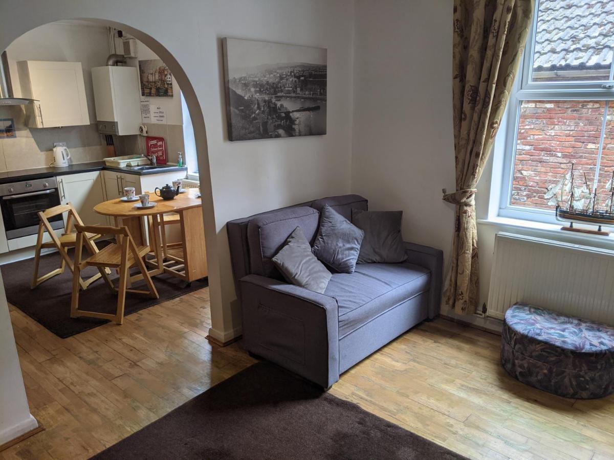 Holiday home Endeavour Sleeps 6 *